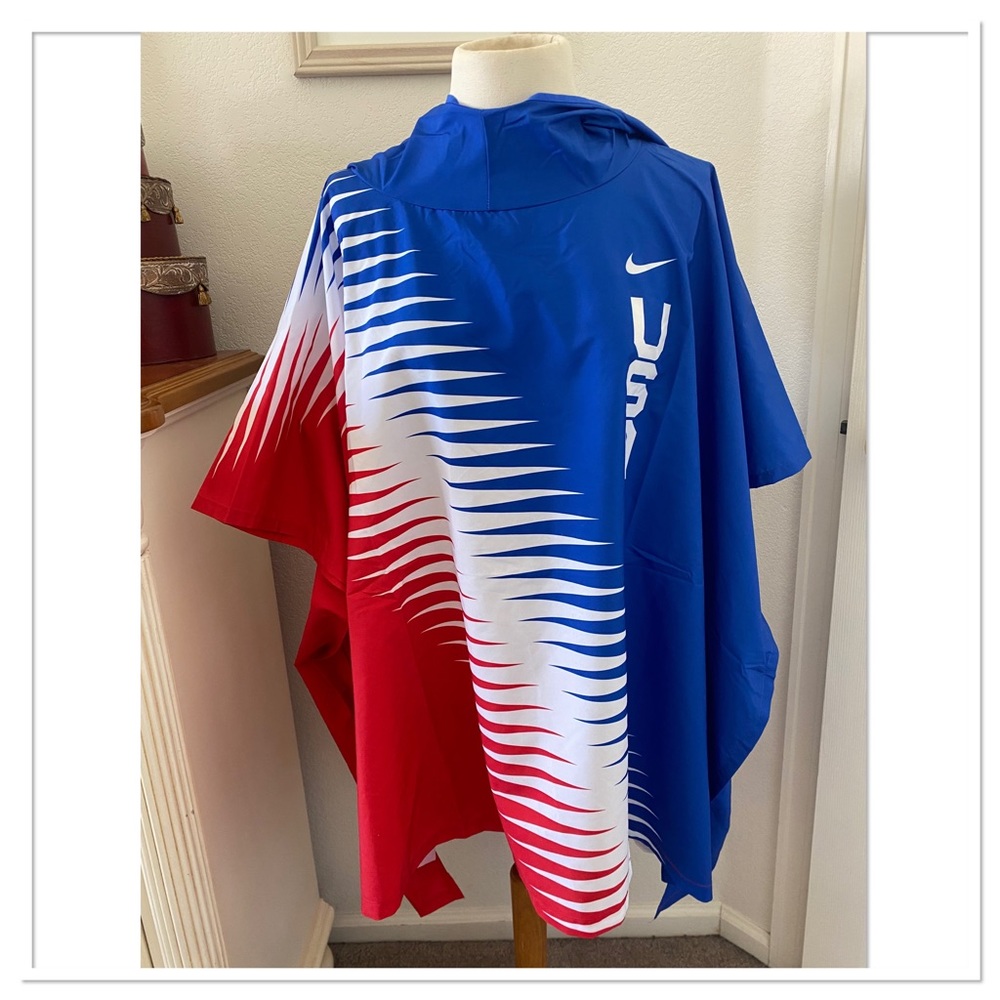 Nike Team USA Marathoner Repel Hooded Loose Fit Poncho Jacket Unisex S/M NWT